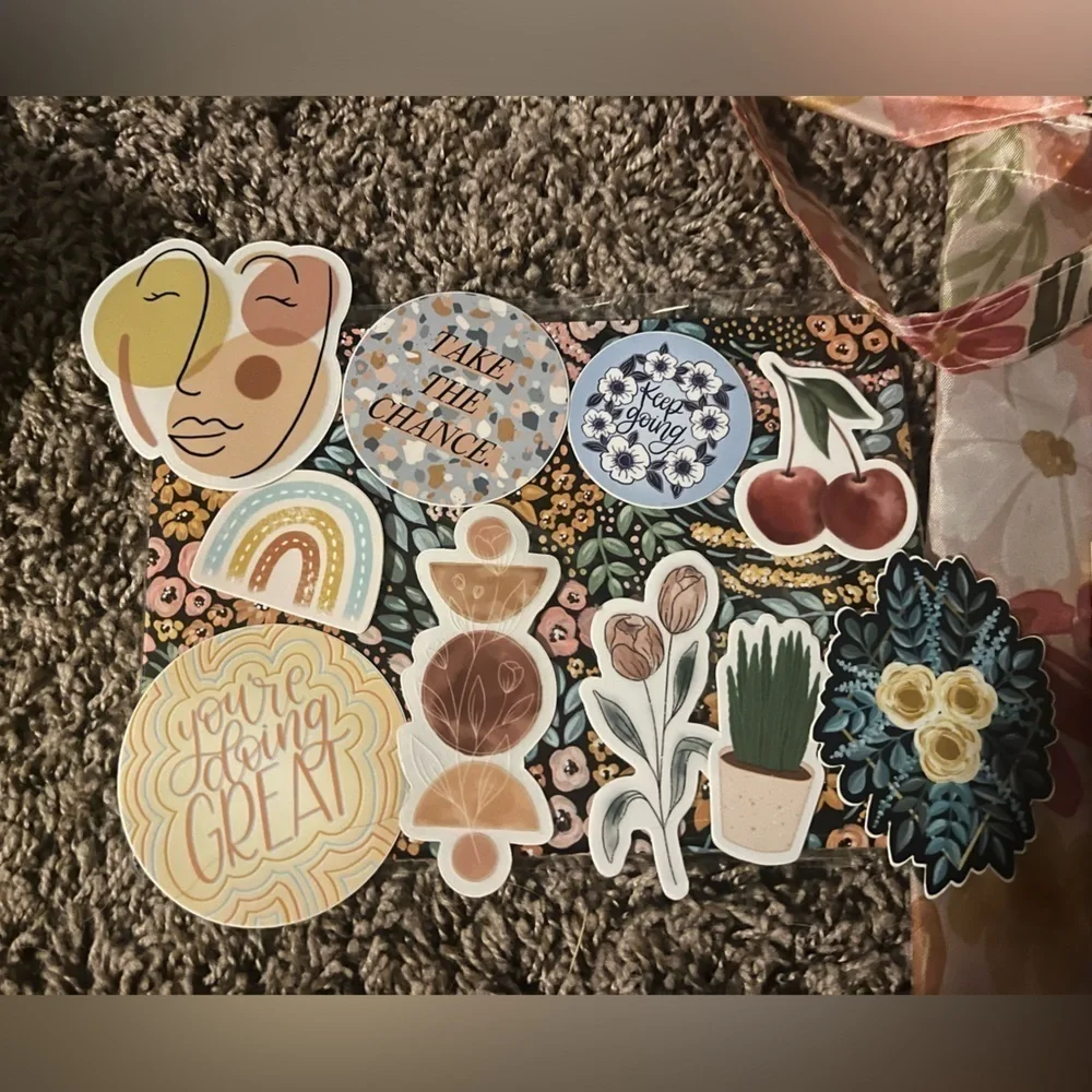 Elyse Breanne design grab bag